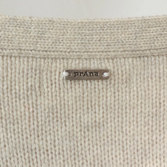 Prana Wool Blend Boatneck Sweater Button Shoulder Oatmeal Phono SIZE M - Picture 13 of 13